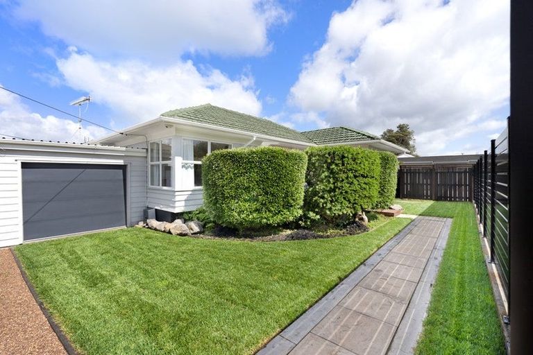 Photo of property in 31 Riverside Road, Orewa, 0931