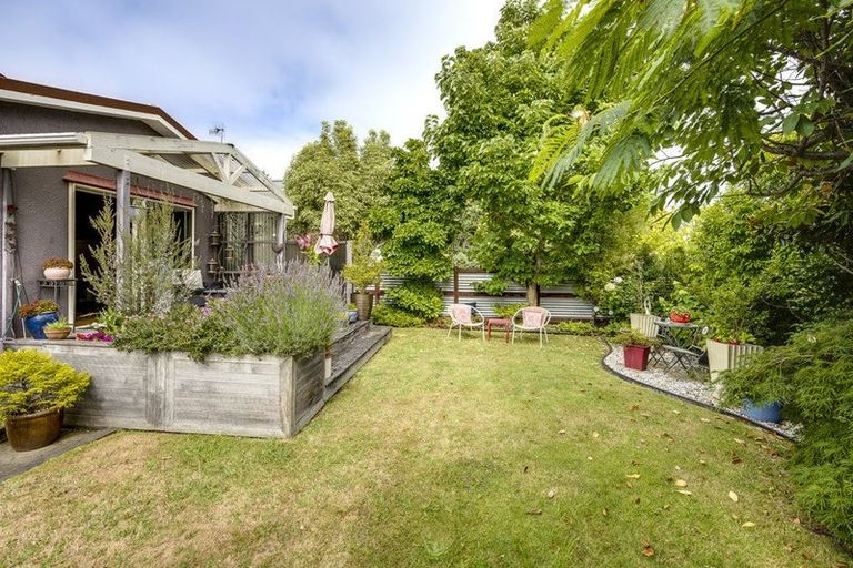 Photo of property in 2/8 Sanders Avenue, Marewa, Napier, 4110