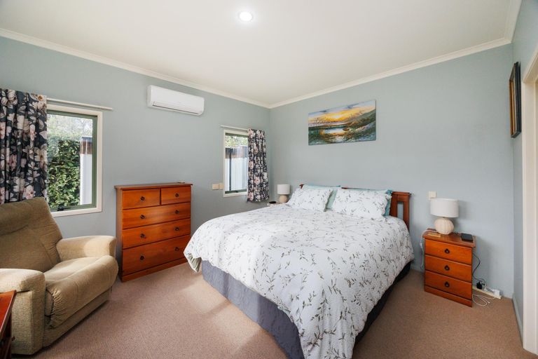Photo of property in 25 Pirie Street, Palmerston North, 4410