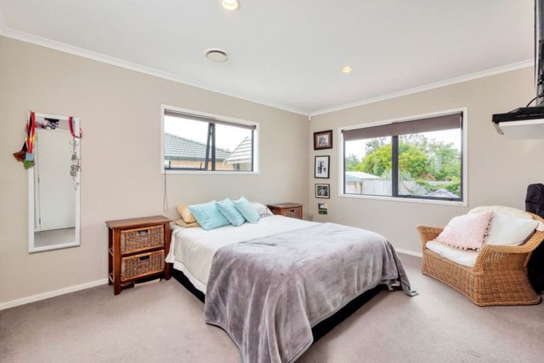 Photo of property in 38 Raabia Close, Parakai, 0830
