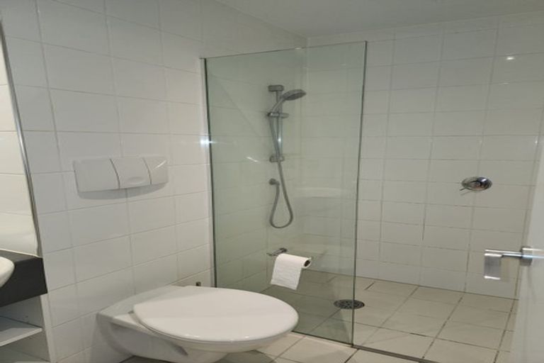 Photo of property in Sanctum Apartment, 10 Ebor Street, Te Aro, Wellington, 6011