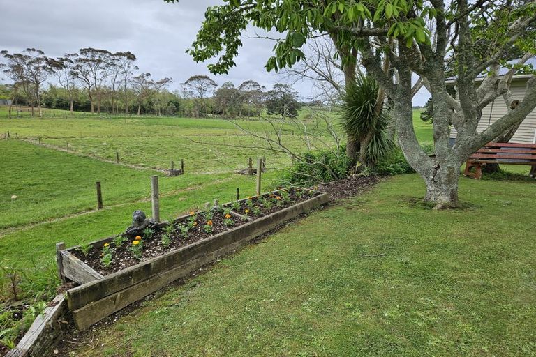 Photo of property in 391 Waiuku-otaua Road, Waiuku, 2682