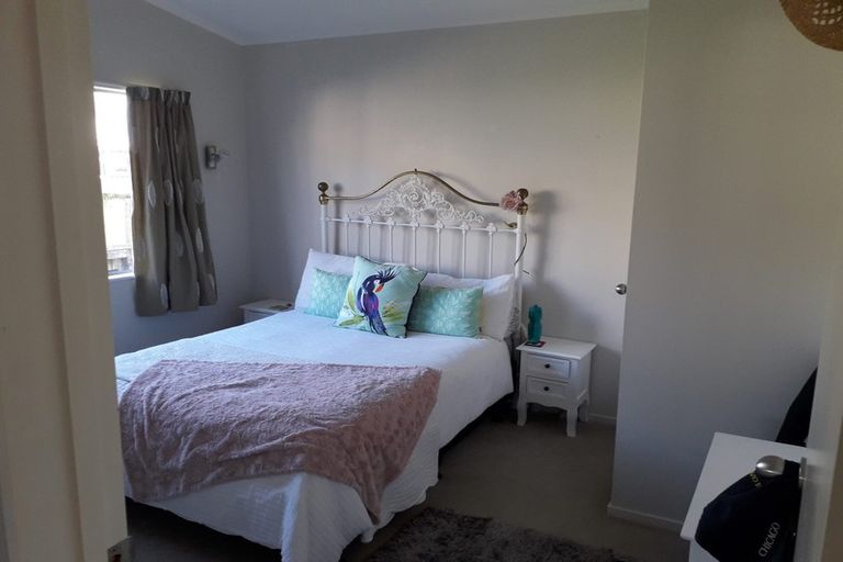 Photo of property in 811b Whangaparaoa Road, Manly, Whangaparaoa, 0930