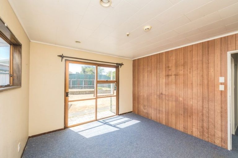 Photo of property in 4 Karyn Street, Castlecliff, Whanganui, 4501
