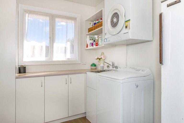 Photo of property in 1/66 Cutts Road, Russley, Christchurch, 8042