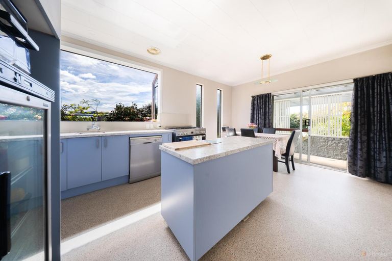 Photo of property in 1 James Street, Waimate, 7980