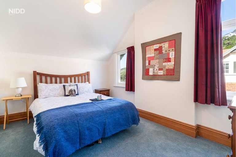 Photo of property in 18 Hobson Street, Saint Clair, Dunedin, 9012