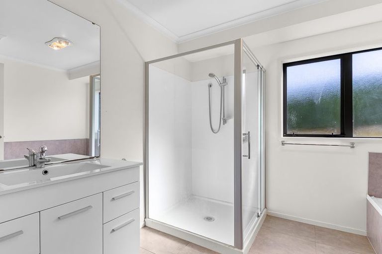 Photo of property in 5 West Street, Tuakau, 2121