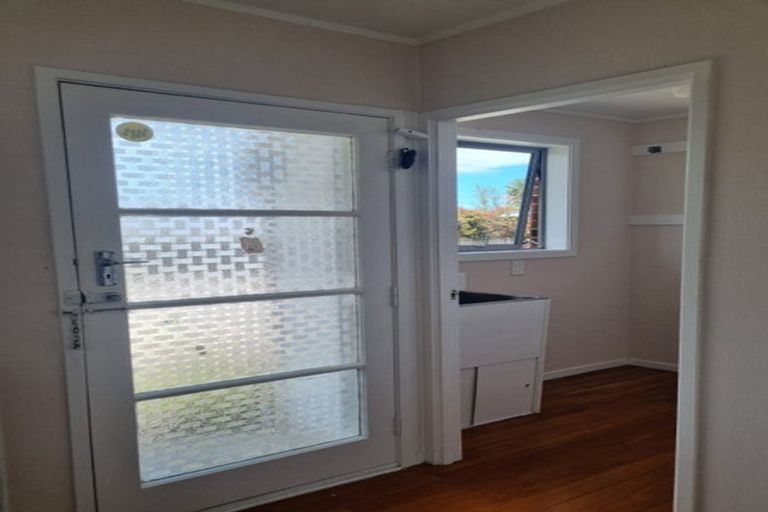 Photo of property in 1/13 Studfall Street, Pakuranga Heights, Auckland, 2010