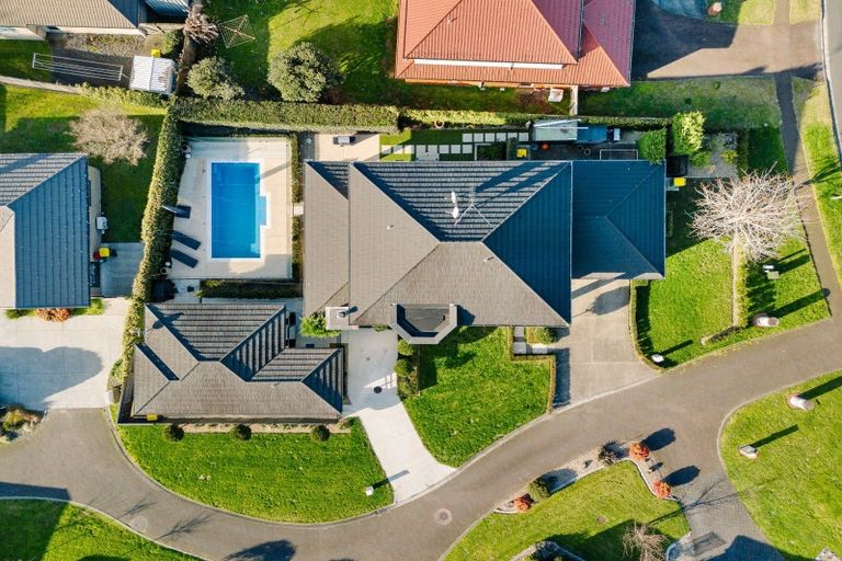 Photo of property in 30 Nielsen Gardens, Rototuna, Hamilton, 3210