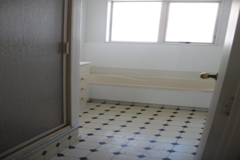 Photo of property in 195 Dey Street, Hamilton East, Hamilton, 3216