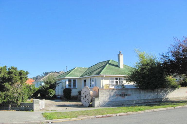 Photo of property in 1 Raglan Street, Oamaru North, Oamaru, 9400
