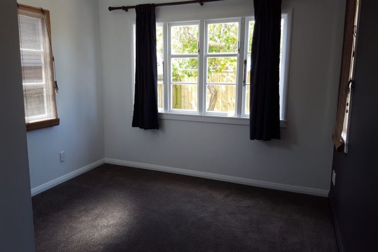 Photo of property in 37a Parkvale Road, Karori, Wellington, 6012