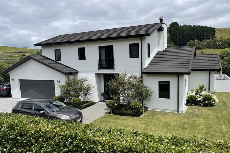 Photo of property in 14 Lakeview Terrace, Taradale, Napier, 4112