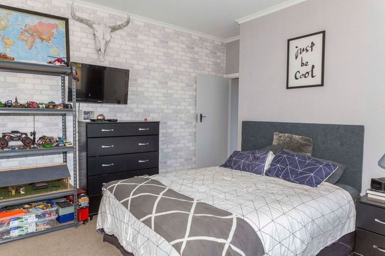 Photo of property in 16 Ruahine Street, Dannevirke, 4930