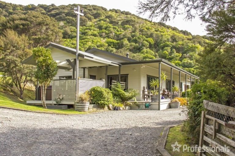 Photo of property in 91 Boar Bush Gully Road, Featherston, 5710