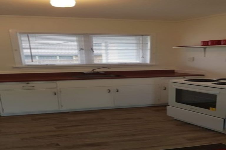 Photo of property in 150 One Tree Point Road, One Tree Point, 0118