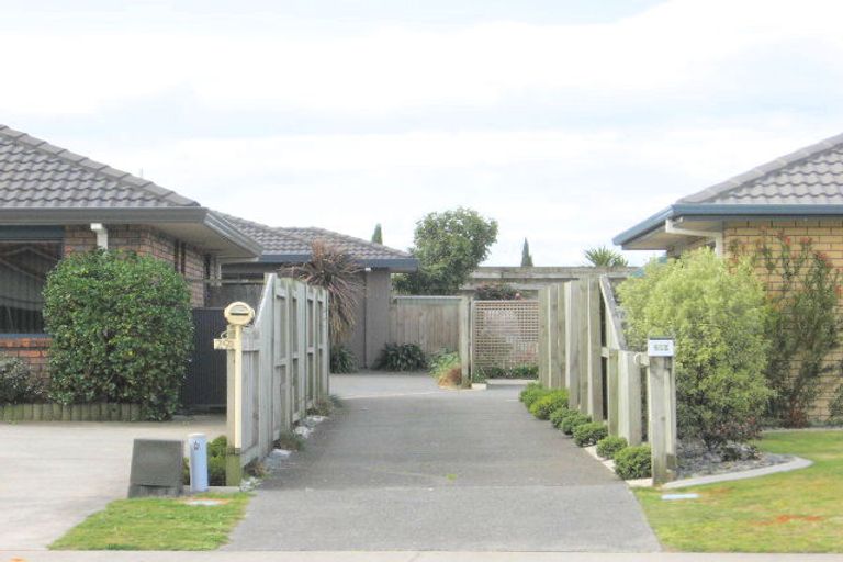 Photo of property in 289 Gravatt Road, Papamoa Beach, Papamoa, 3118