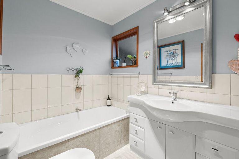 Photo of property in 15 Windsor Terrace, Feilding, 4702