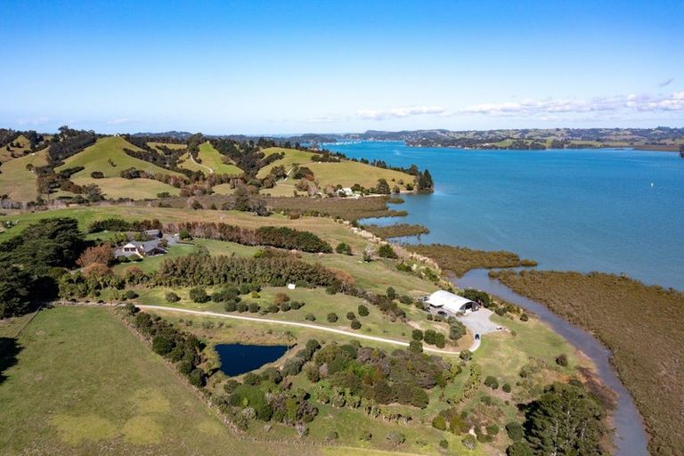 Photo of property in 68 Goodall Road, Snells Beach, 0920