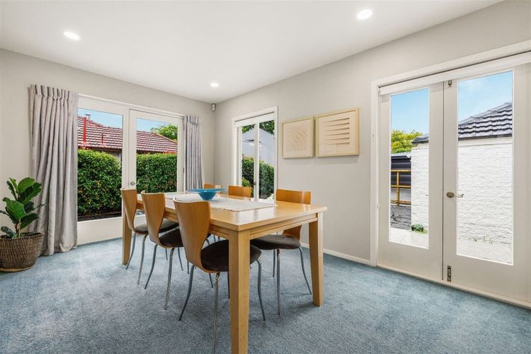 Photo of property in 9 Solway Avenue, Ilam, Christchurch, 8041