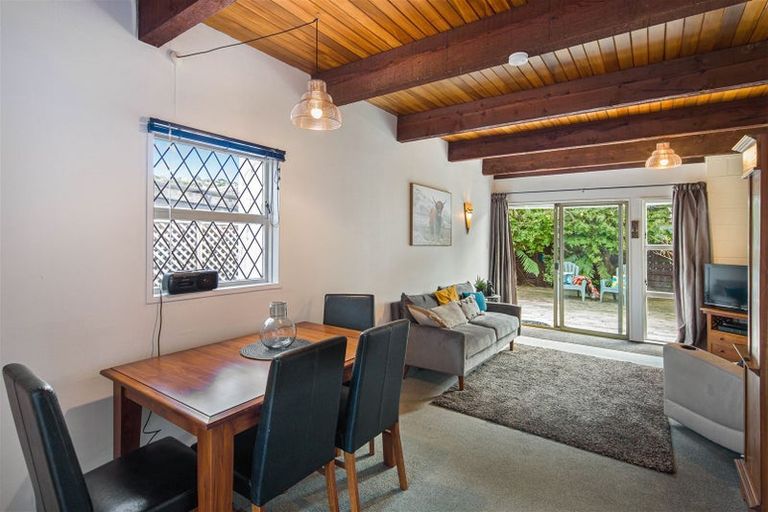 Photo of property in 1/20 Frankmoore Avenue, Johnsonville, Wellington, 6037