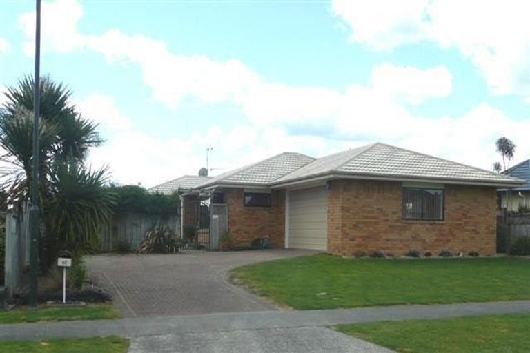 Photo of property in 17 Farringdon Avenue, Rototuna North, Hamilton, 3210