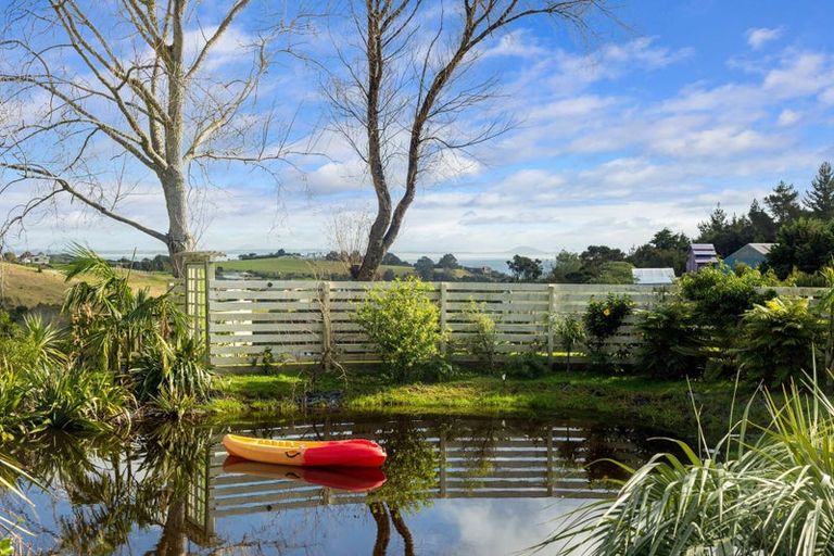 Photo of property in 211b Cable Bay Block Road, Cable Bay, 0420