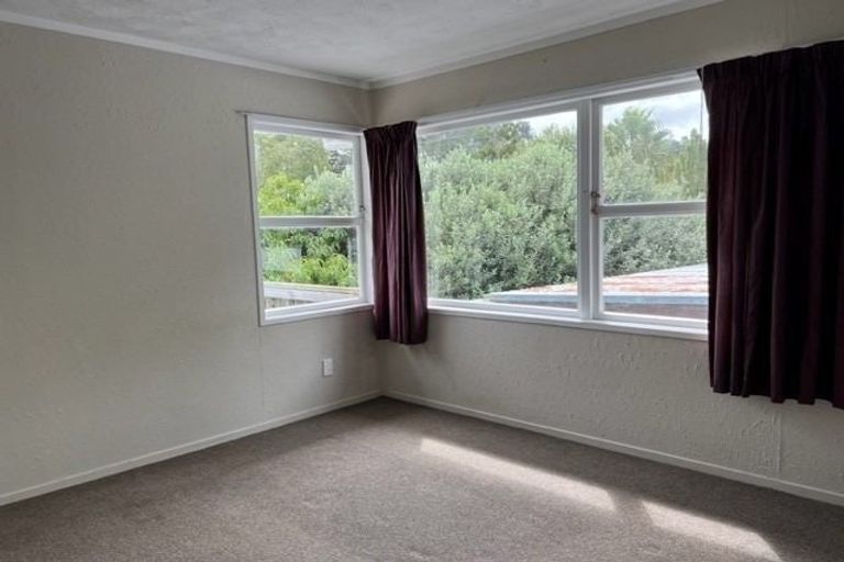 Photo of property in 23 Vina Place, Massey, Auckland, 0614