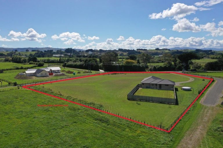 Photo of property in 77 Halls Road, Pahiatua, 4910