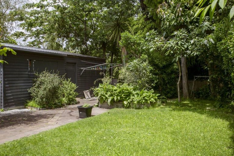 Photo of property in 17 Charles Crescent, Rainbow Point, Taupo, 3330