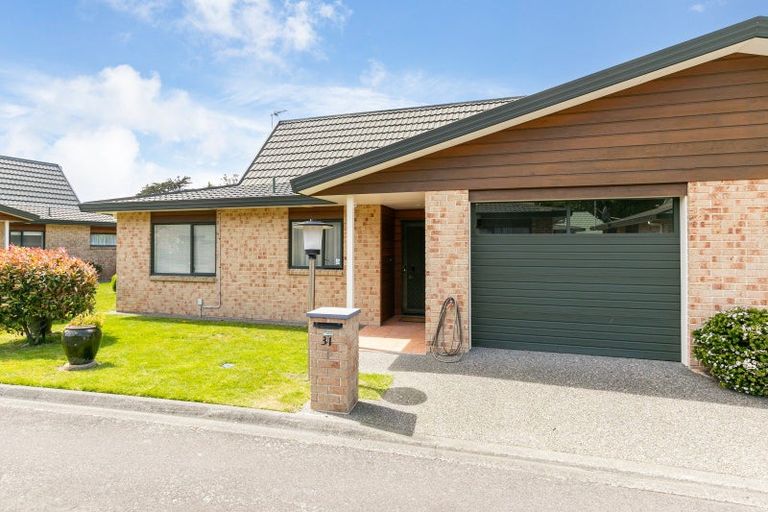 Photo of property in Redwood Village, 31/42 Main Road, Tawa, Wellington, 5028