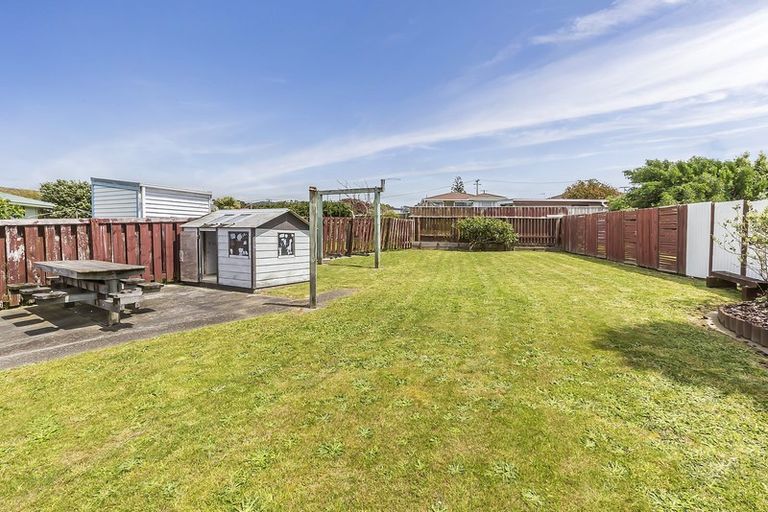 Photo of property in 26 Waiuta Street, Titahi Bay, Porirua, 5022