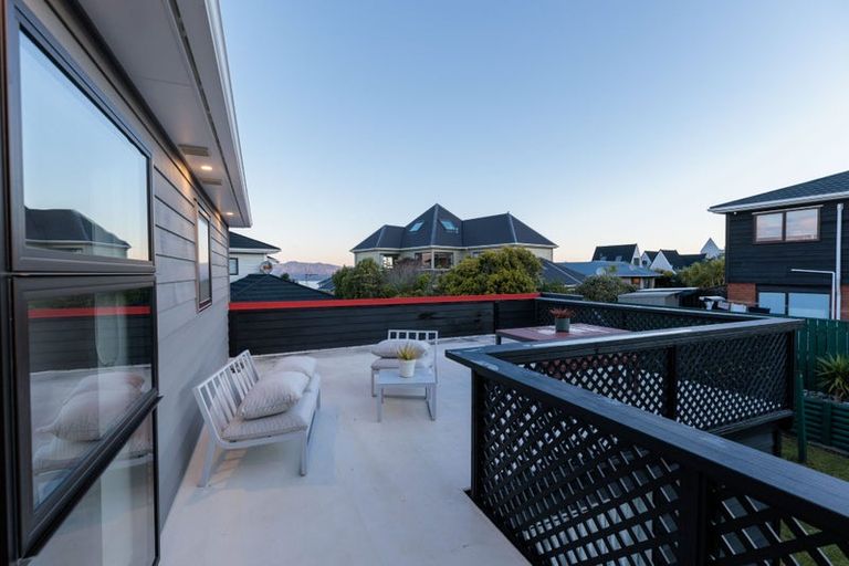 Photo of property in 3 Shastri Terrace, Khandallah, Wellington, 6035