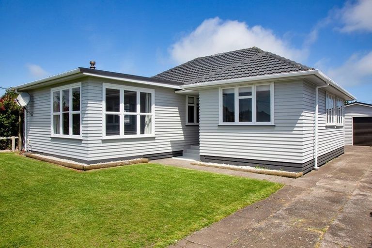 Photo of property in 275 South Road, Hawera, 4610