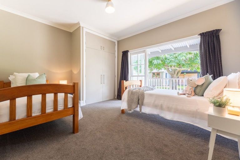 Photo of property in 43 Dale Road, Raumati South, Paraparaumu, 5032