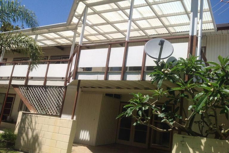 Photo of property in 60b Te Atatu Road, Te Atatu South, Auckland, 0610