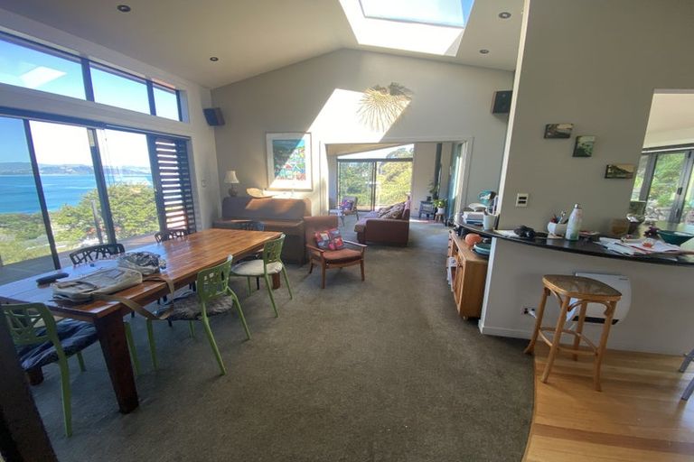 Photo of property in 23 Kotari Road, Days Bay, Lower Hutt, 5013