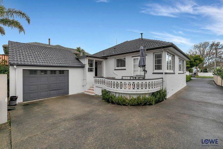 Photo of property in 4 Birkley Road, Bayswater, Auckland, 0622