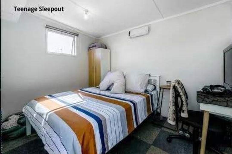 Photo of property in 10 Coronation Road, Glenfield, Auckland, 0627