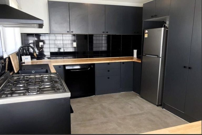 Photo of property in 75a Hampden Street, Picton, 7220