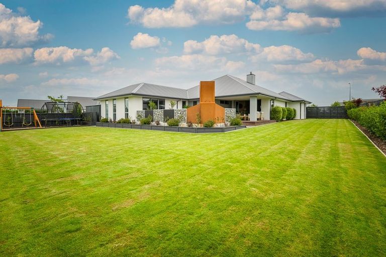 Photo of property in 3 Westmere Mews, West Melton, 7618