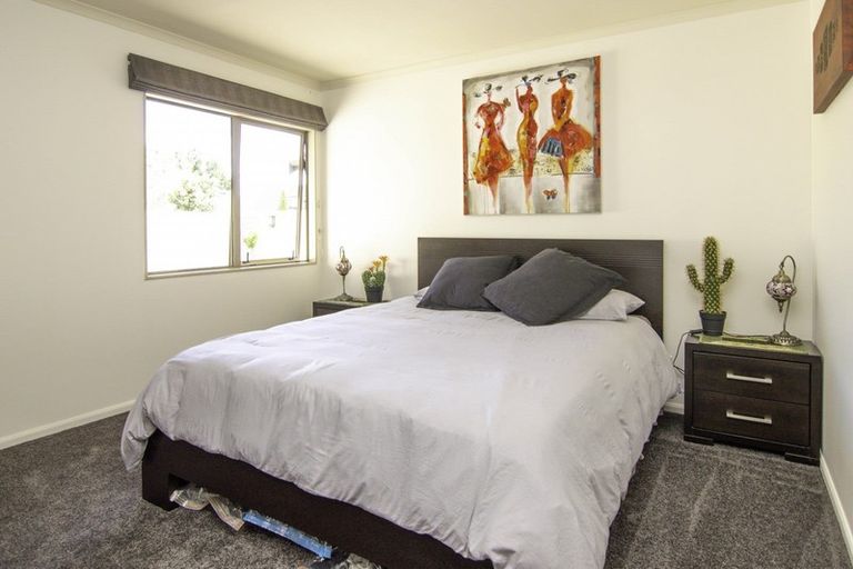 Photo of property in 119 Pacific Drive, Fitzherbert, Palmerston North, 4410