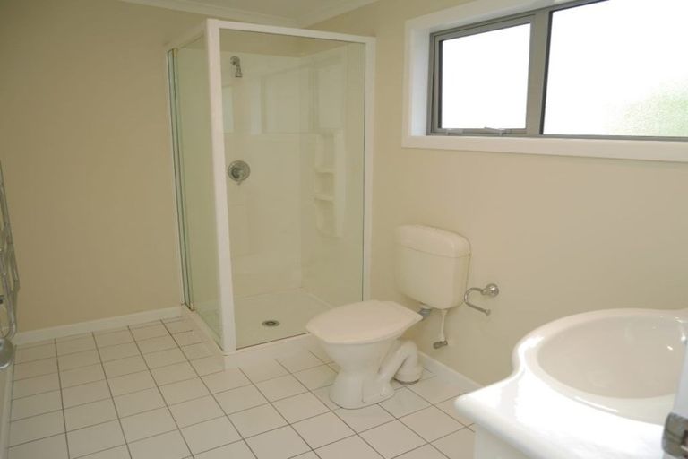 Photo of property in 3/27 The Rigi, Northland, Wellington, 6012