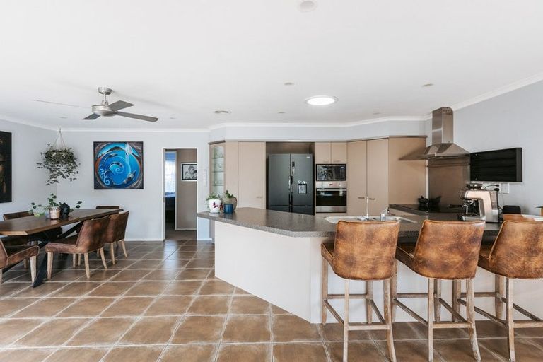 Photo of property in 14 Lochay Place, Pyes Pa, Tauranga, 3112