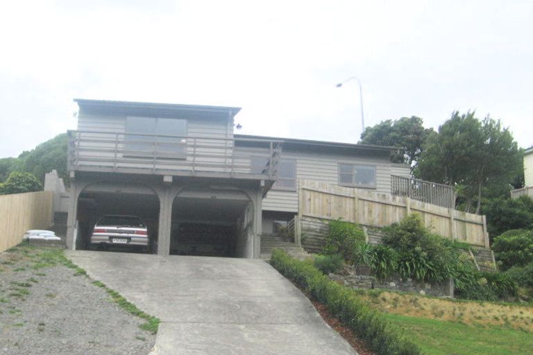 Photo of property in 76 Dowse Drive, Maungaraki, Lower Hutt, 5010