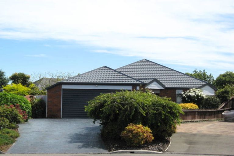 Photo of property in 23 Abingdon Court, Avonhead, Christchurch, 8042