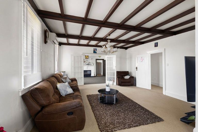 Photo of property in 82 Barrett Street, Westown, New Plymouth, 4310