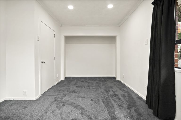 Photo of property in 44 Waldron Crescent, Green Island, Dunedin, 9018