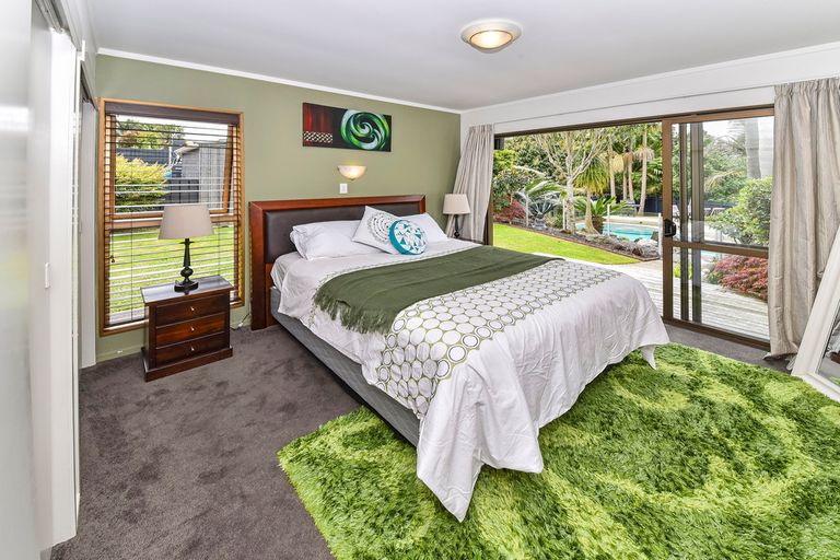 Photo of property in 28 Kavanagh Place, Opaheke, Papakura, 2113